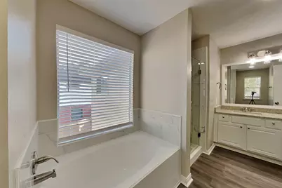 5418 Gosforth Drive, Katy, TX 77449 - Photo 10