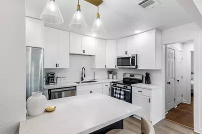 3614 Billingsley Street, Houston, TX 77009 - Photo 8