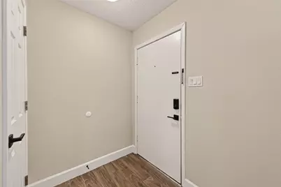 7714 Renwick Drive #M68, Houston, TX 77081 - Photo 18