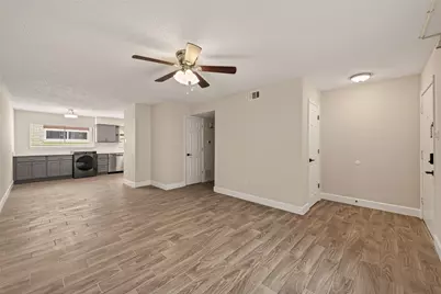 7714 Renwick Drive #M68, Houston, TX 77081 - Photo 6
