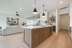 902 E 25th St, Houston, TX 77009 - Photo 18