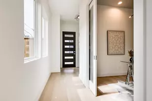 902 E 25th St, Houston, TX 77009 - Photo 4