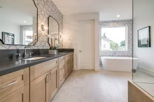 902 E 25th St, Houston, TX 77009 - Photo 38