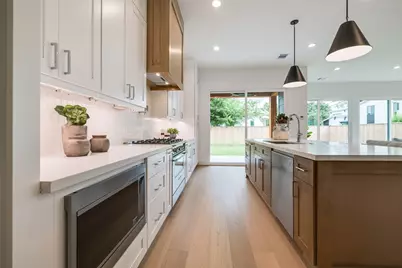 902 E 25th Street, Houston, TX 77009 - Photo 20