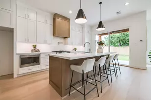 902 E 25th St, Houston, TX 77009 - Photo 12