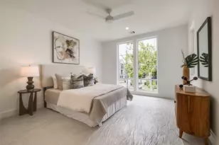 902 E 25th St, Houston, TX 77009 - Photo 32