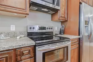 935 W Westview, Crystal Beach, TX 77650 - Photo 24