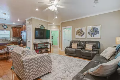 935 W Westview, Crystal Beach, TX 77650 - Photo 20