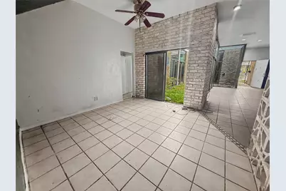 2106 Avenue L, Galveston, TX 77550 - Photo 8
