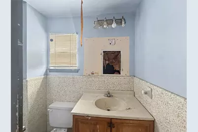 2106 Avenue L, Galveston, TX 77550 - Photo 22