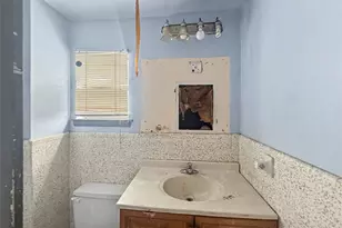 2106 Avenue L, Galveston, TX 77550 - Photo 22