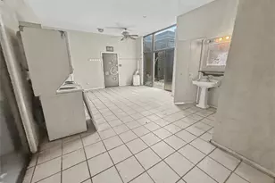2106 Avenue L, Galveston, TX 77550 - Photo 14