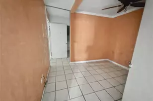 2106 Avenue L, Galveston, TX 77550 - Photo 18