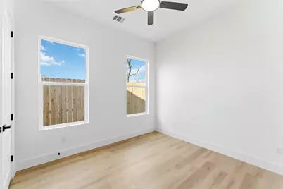 5425 Manton Street #A-B, Houston, TX 77028 - Photo 16
