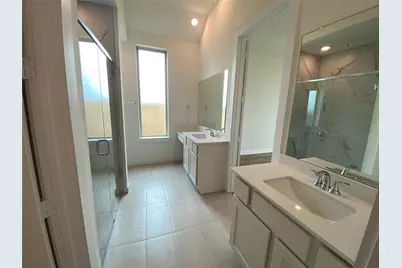 12226 Hyland Lane, Mont Belvieu, TX 77523 - Photo 12
