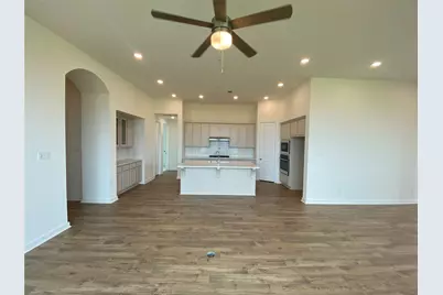 12226 Hyland Lane, Mont Belvieu, TX 77523 - Photo 4