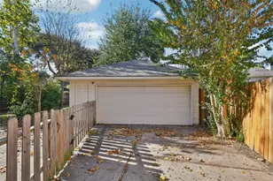 7911 Millbrook Dr, Houston, TX 77095 - Photo 34