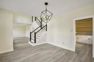 7911 Millbrook Dr, Houston, TX 77095 - Photo 6