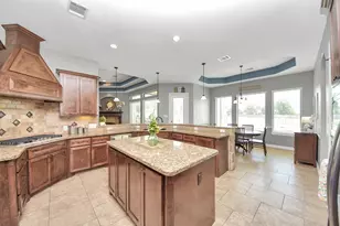 11726 W Grand Pond Dr, Montgomery, TX 77356 - Photo 22