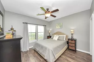 11726 W Grand Pond Dr, Montgomery, TX 77356 - Photo 32