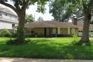 3807 Linkwood Dr, Houston, TX 77025 - Photo 14