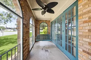 703 E Main St, Bellville, TX 77418 - Photo 2