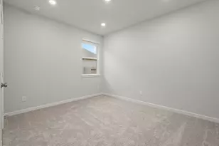 2513 16th St, Bay City, TX 77414 - Photo 6