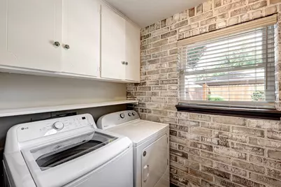 10727 Piping Rock Lane, Houston, TX 77042 - Photo 12