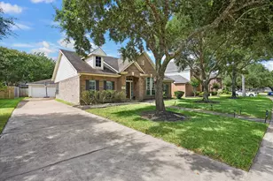 21919 Windmill Bluff Ln, Katy, TX 77450 - Photo 34