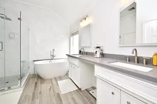 2645 Helena St, Houston, TX 77006 - Photo 14