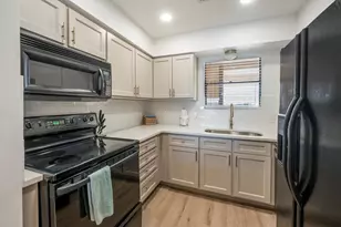 202 Lakeview Terrace, Conroe, TX 77356 - Photo 10
