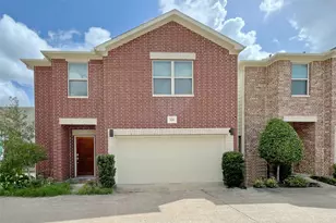 3718 Main Aspen Dr, Houston, TX 77025 - Photo 1