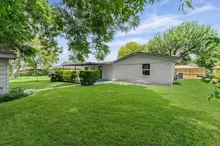 409 Midway Dr, Baytown, TX 77521 - Photo 14