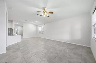 2425 Temple Crag Dr, Rosharon, TX 77583 - Photo 10