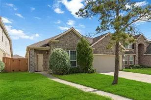 2425 Temple Crag Dr, Rosharon, TX 77583 - Photo 1