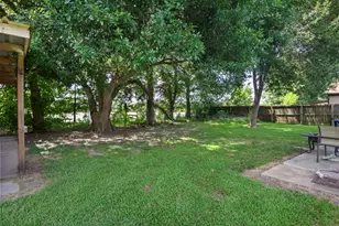 138 N Lake Dr, Winnie, TX 77665 - Photo 6