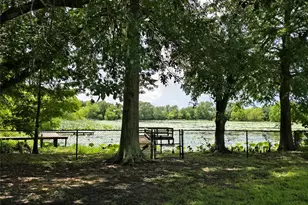 138 N Lake Dr, Winnie, TX 77665 - Photo 46