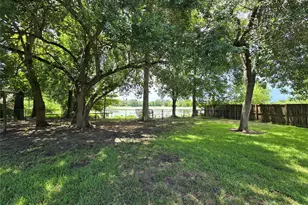 138 N Lake Dr, Winnie, TX 77665 - Photo 48