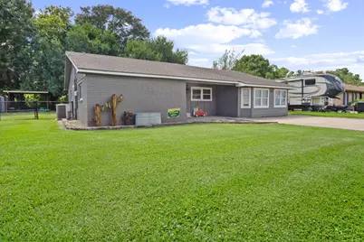 138 N Lake Drive, Winnie, TX 77665 - Photo 2