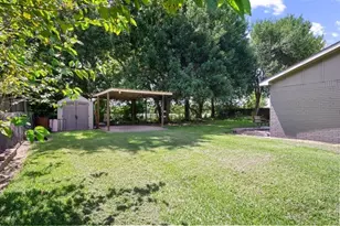 138 N Lake Dr, Winnie, TX 77665 - Photo 40