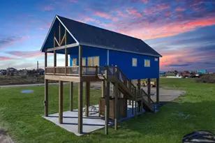 2313 Gumbo Dr, Gilchrist, TX 77617 - Photo 4