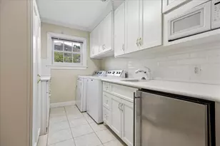 2416 Addison Rd, Houston, TX 77030 - Photo 26