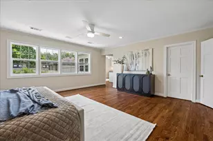 2416 Addison Rd, Houston, TX 77030 - Photo 18