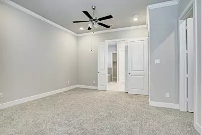 5802 E Post Oak Lane, Houston, TX 77055 - Photo 10