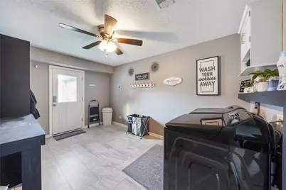 304 Old Bayou Drive, Dickinson, TX 77539 - Photo 10