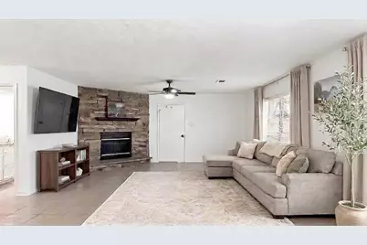 13185 Crest Drive, Willis, TX 77318 - Photo 16