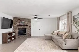 13185 Crest Dr, Willis, TX 77318 - Photo 16