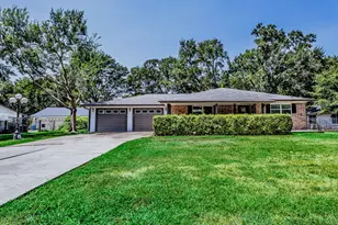 13185 Crest Dr, Willis, TX 77318 - Photo 6