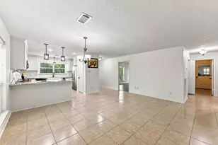 13185 Crest Dr, Willis, TX 77318 - Photo 18