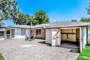 13185 Crest Dr, Willis, TX 77318 - Photo 40